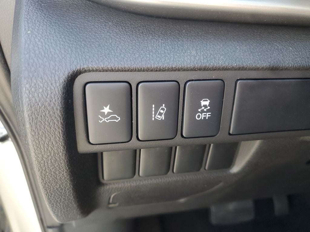 2026 Mitsubishi Eclipse Cross ES