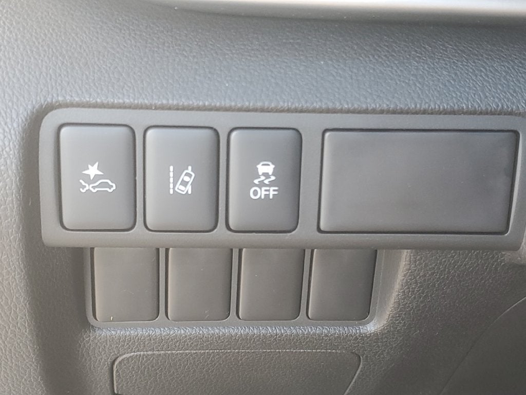 2026 Mitsubishi Eclipse Cross LE