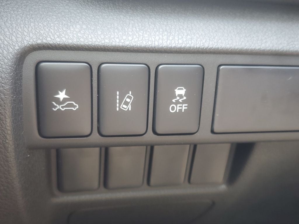 2026 Mitsubishi Eclipse Cross LE
