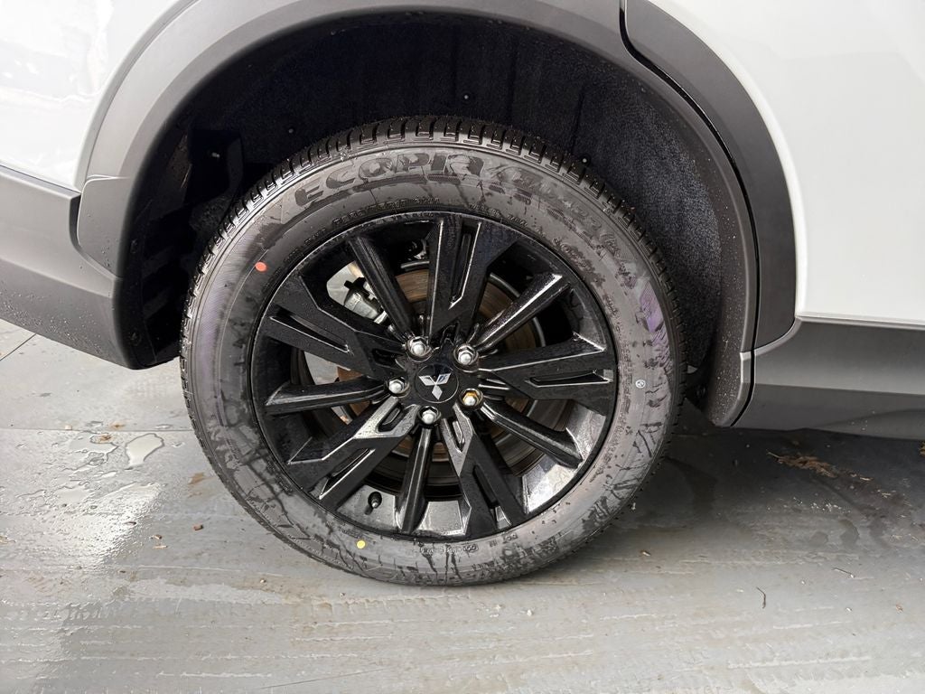 2026 Mitsubishi Eclipse Cross LE