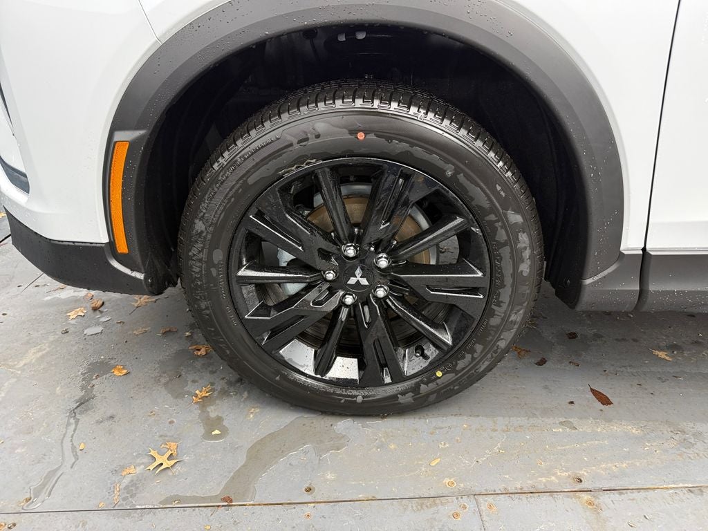 2026 Mitsubishi Eclipse Cross LE