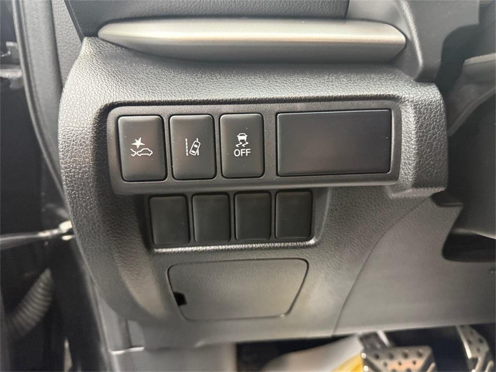 2022 Mitsubishi Eclipse Cross LE