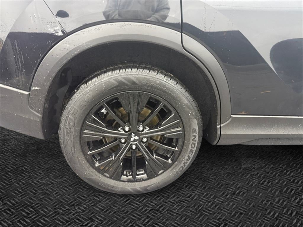 2022 Mitsubishi Eclipse Cross LE