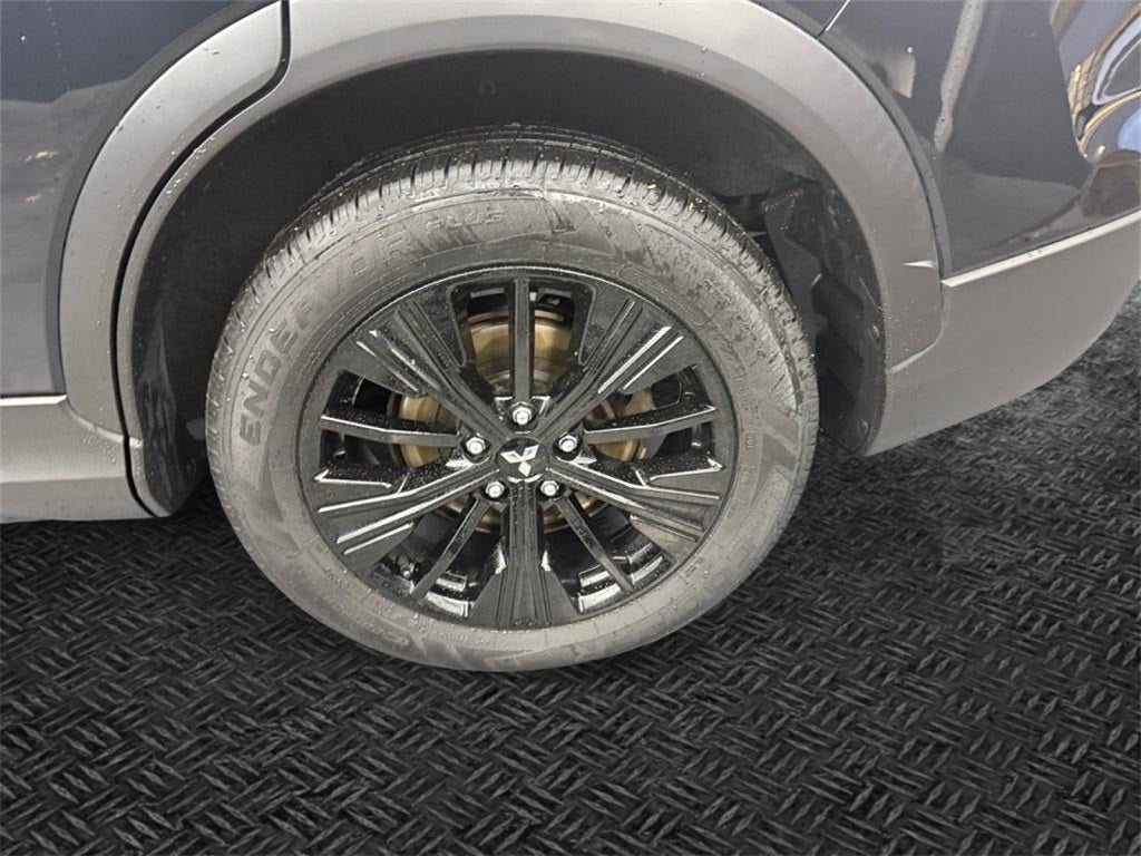 2022 Mitsubishi Eclipse Cross LE