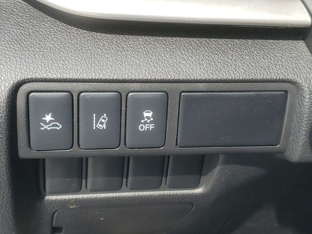 2024 Mitsubishi Eclipse Cross LE