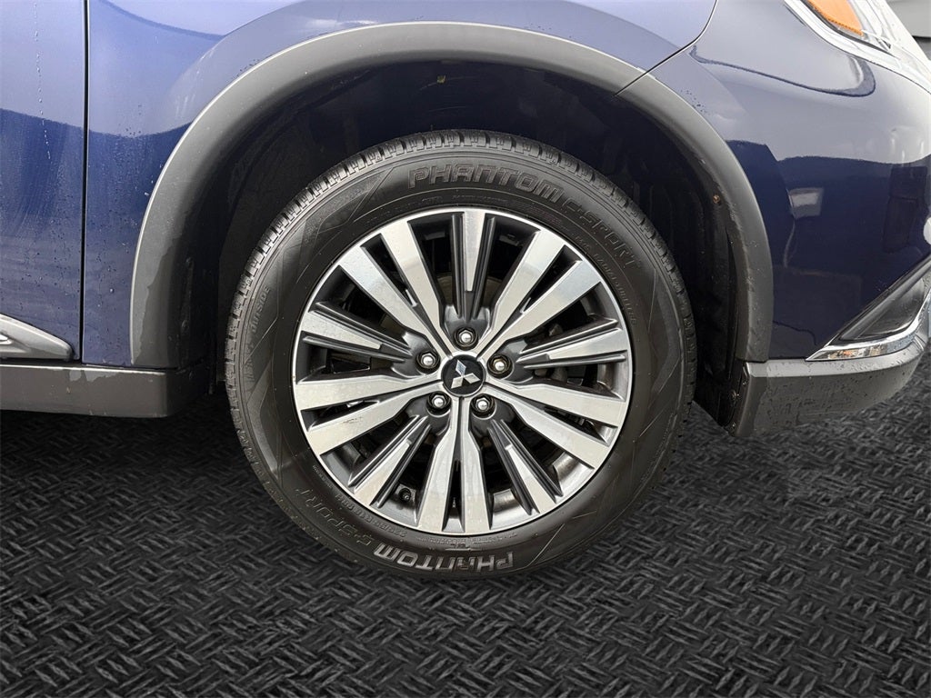 2020 Mitsubishi Outlander ES