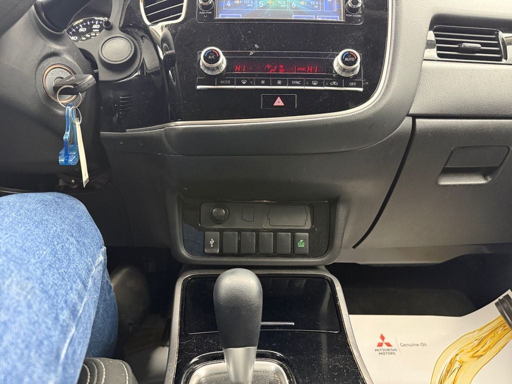 2020 Mitsubishi Outlander ES