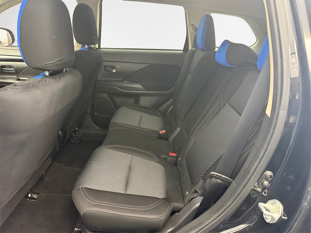 2020 Mitsubishi Outlander ES