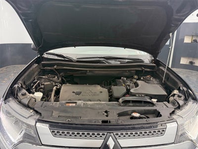 2020 Mitsubishi Outlander ES