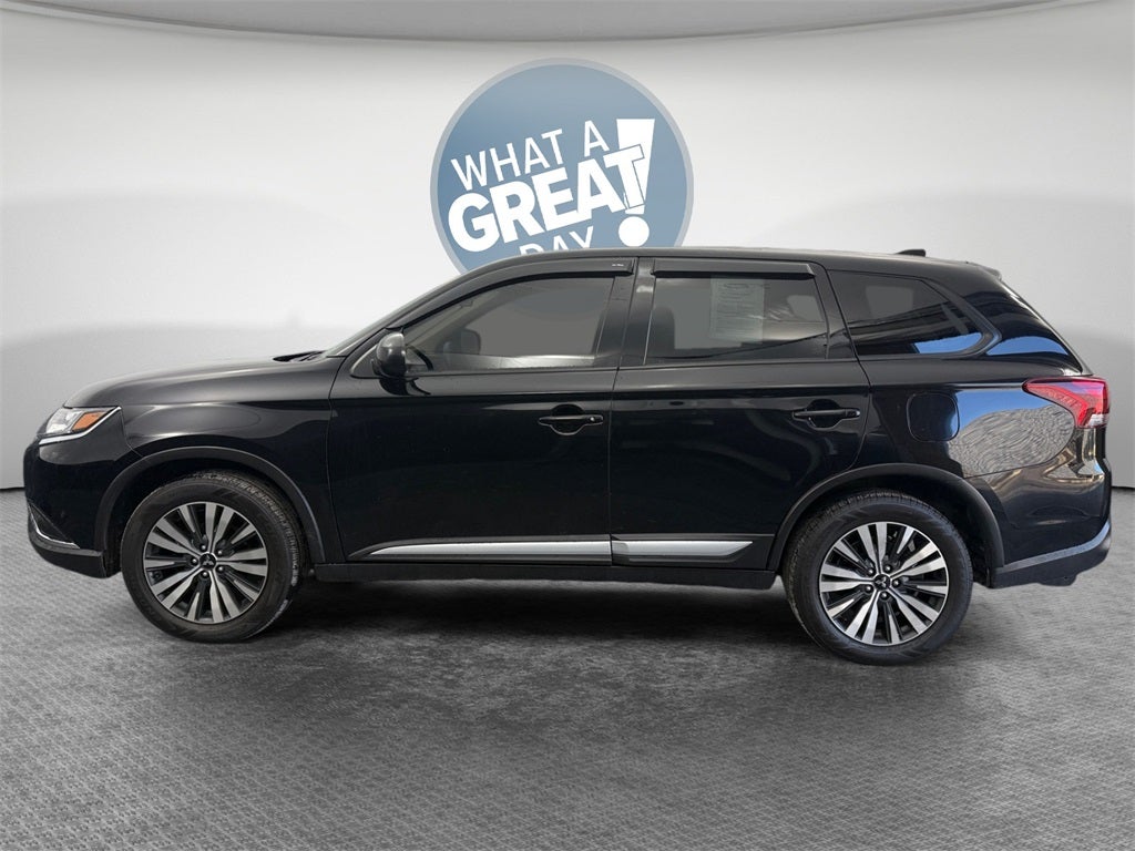 2020 Mitsubishi Outlander ES