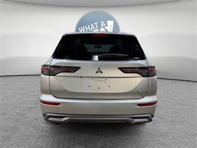 2026 Mitsubishi Outlander SE