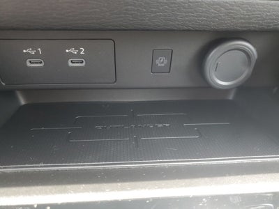 2026 Mitsubishi Outlander LE