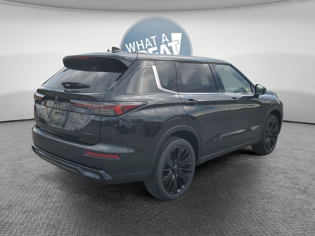2026 Mitsubishi Outlander LE