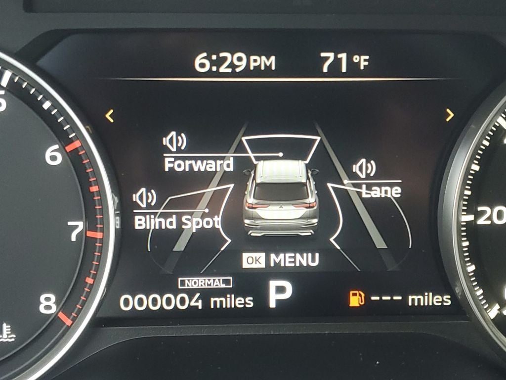 2026 Mitsubishi Outlander LE
