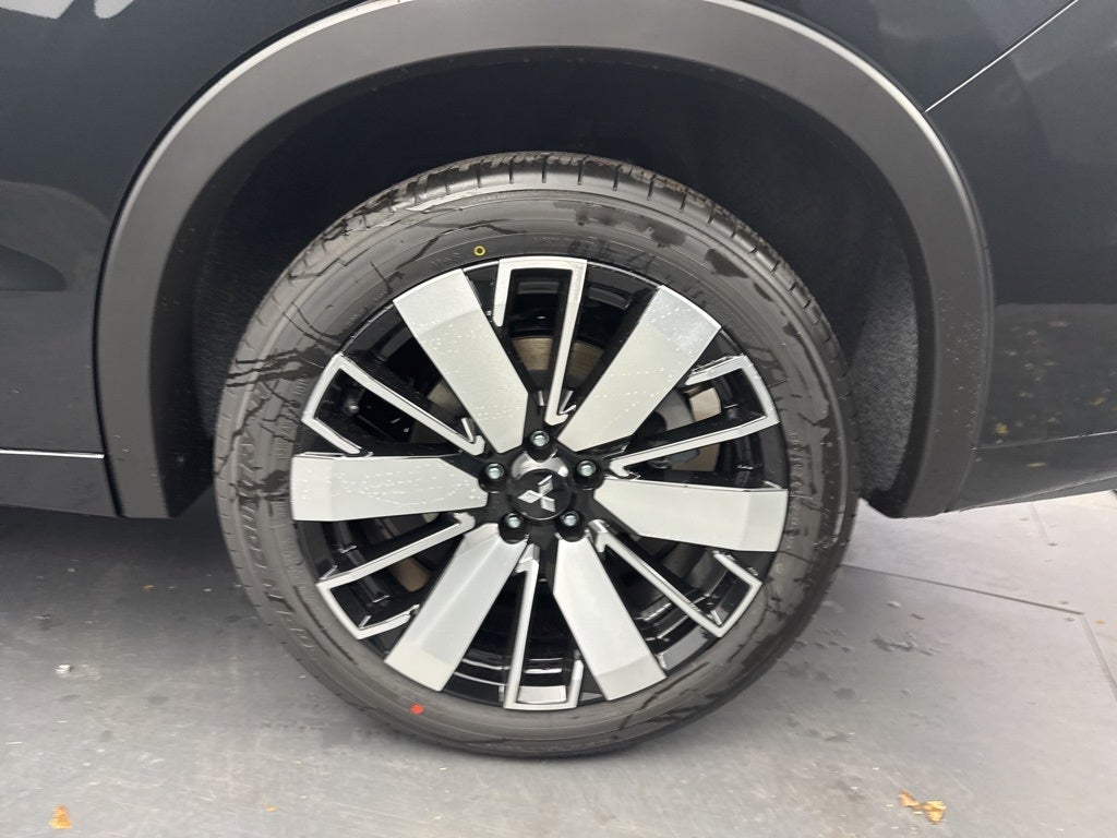 2025 Mitsubishi Outlander SEL