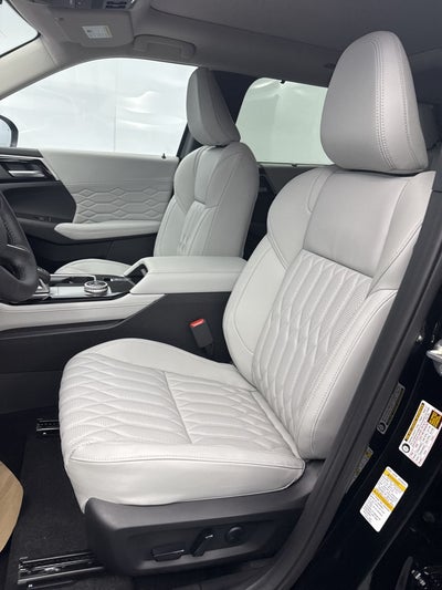 2025 Mitsubishi Outlander SEL