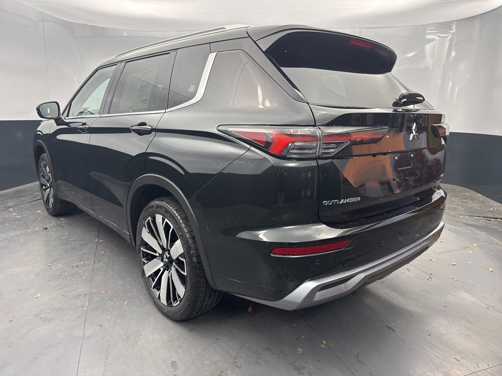 2025 Mitsubishi Outlander SEL