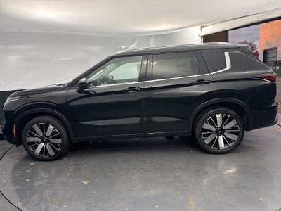 2025 Mitsubishi Outlander SEL