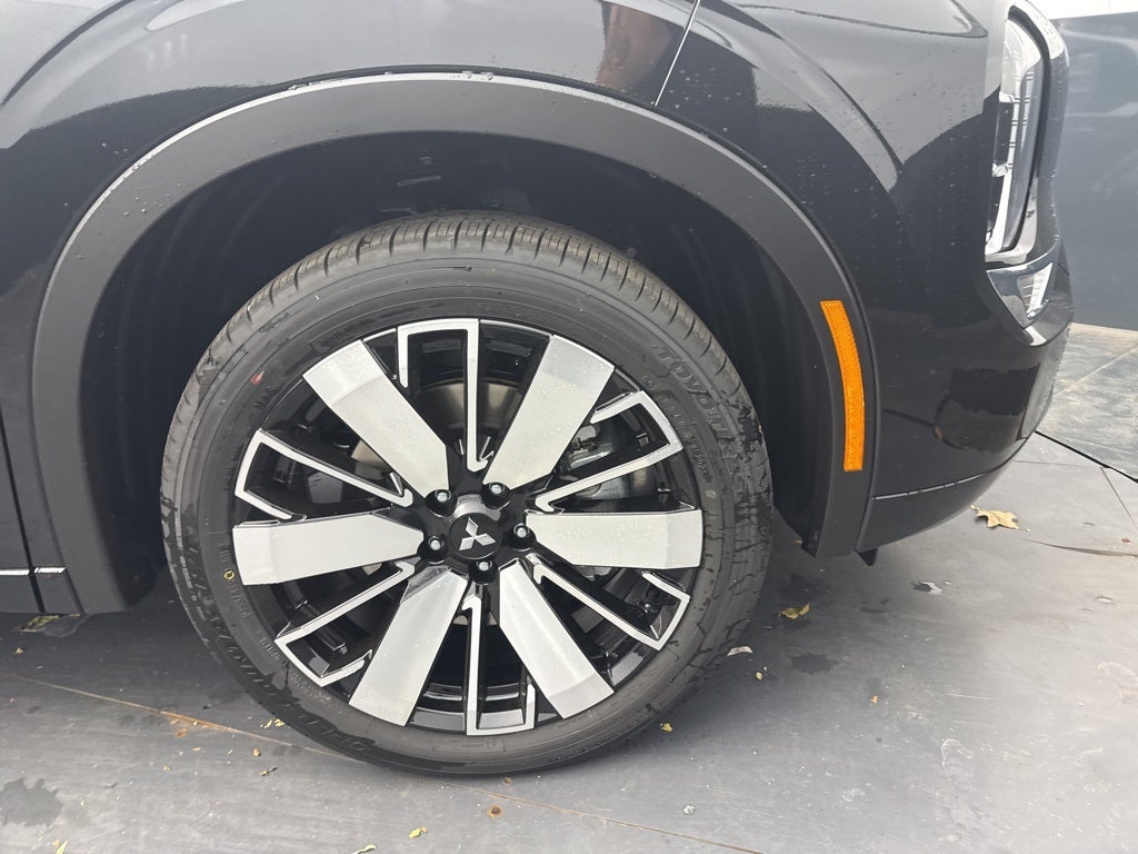 2025 Mitsubishi Outlander SEL