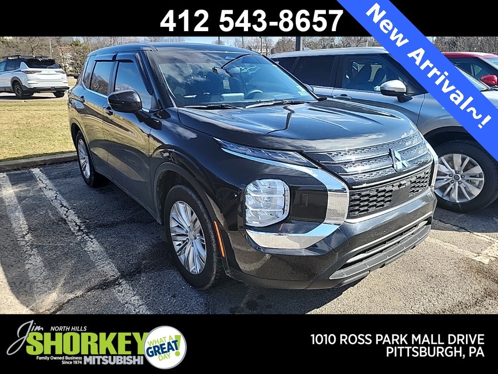 2023 Mitsubishi Outlander ES