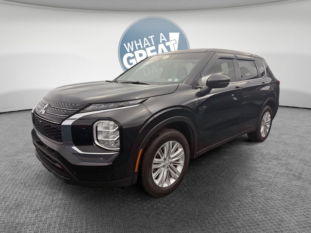 2023 Mitsubishi Outlander ES