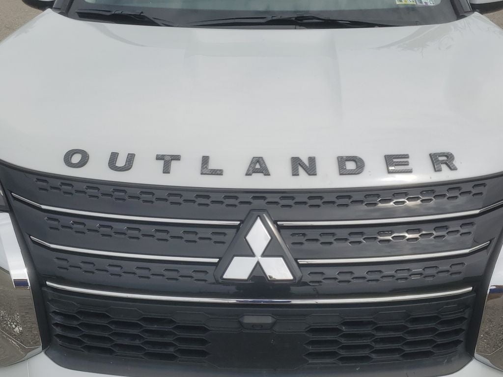 2023 Mitsubishi Outlander ES