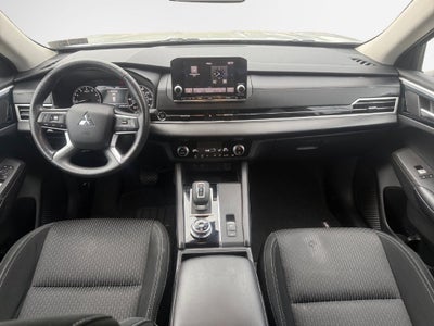 2022 Mitsubishi Outlander ES