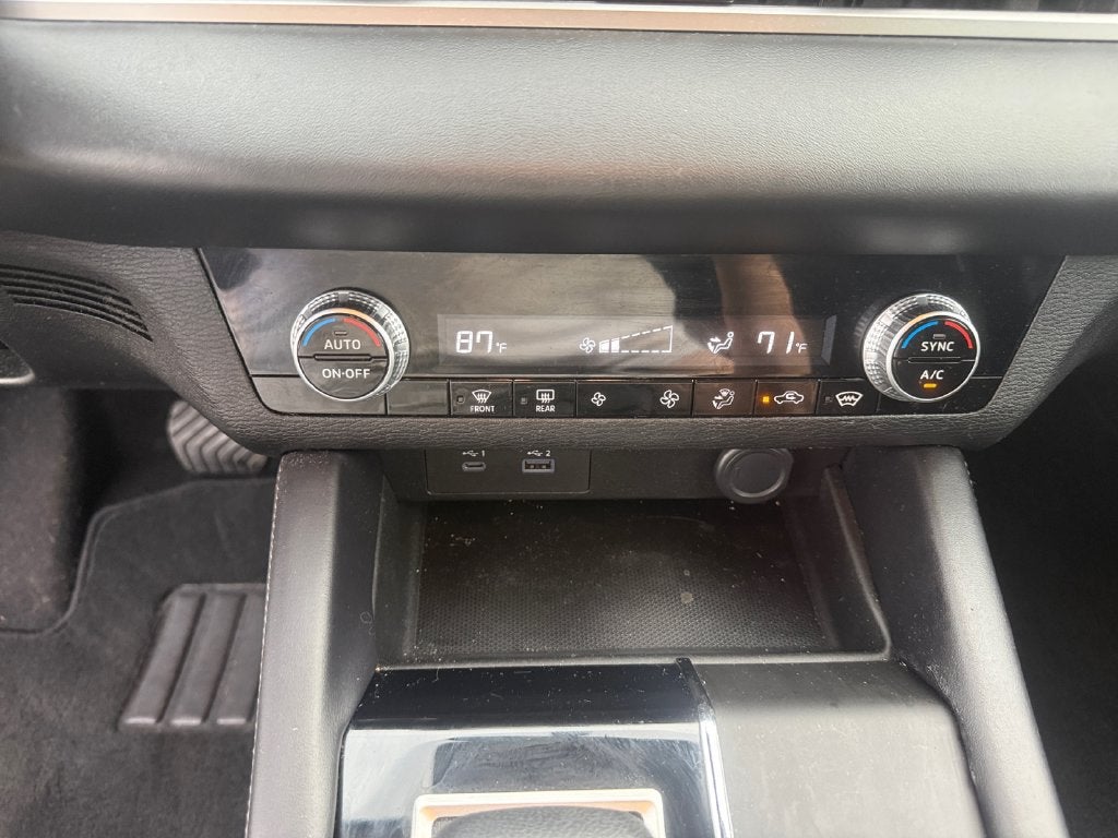 2022 Mitsubishi Outlander ES