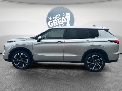 2022 Mitsubishi Outlander SE