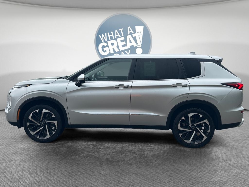 2022 Mitsubishi Outlander SE