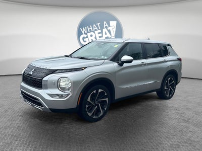 2022 Mitsubishi Outlander SE