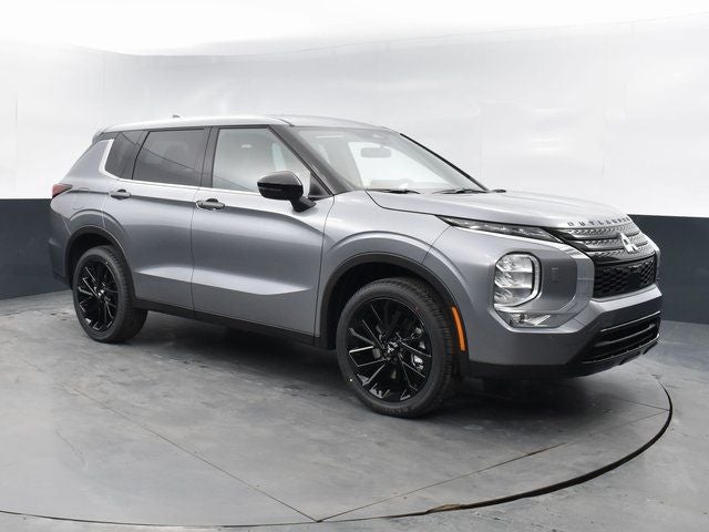 2023 Mitsubishi Outlander Base