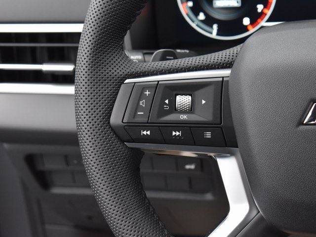 2023 Mitsubishi Outlander Base