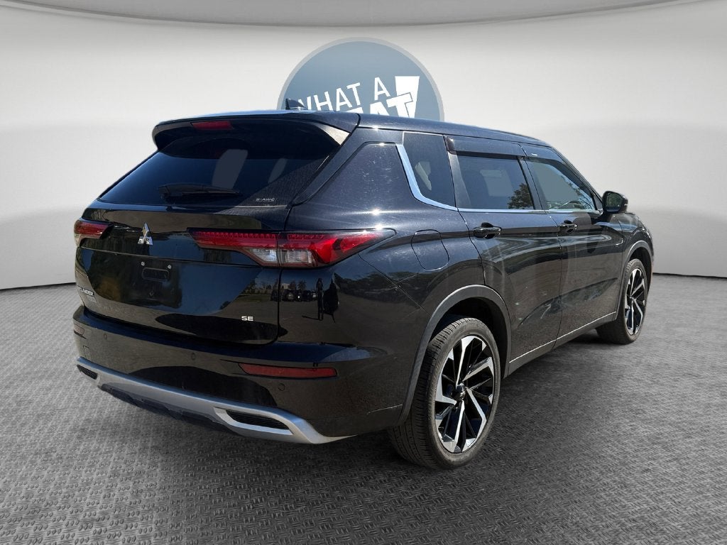 2022 Mitsubishi Outlander SE