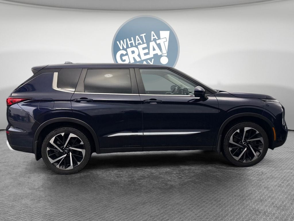 2022 Mitsubishi Outlander SE