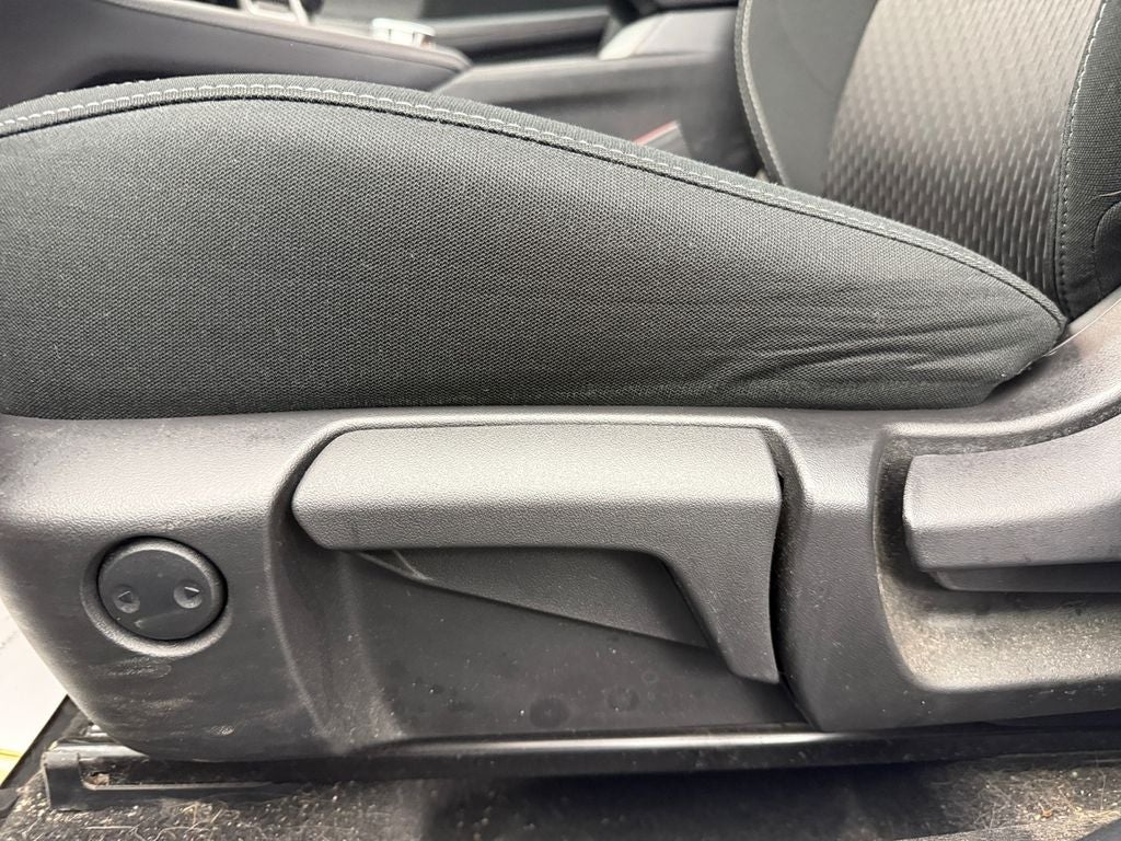 2024 Mitsubishi Outlander ES
