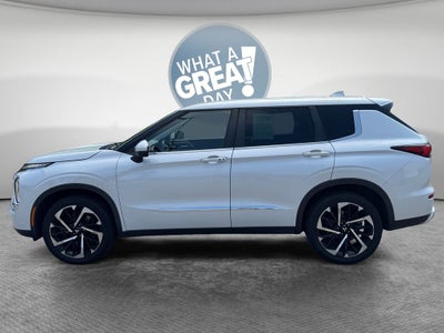 2022 Mitsubishi Outlander SE