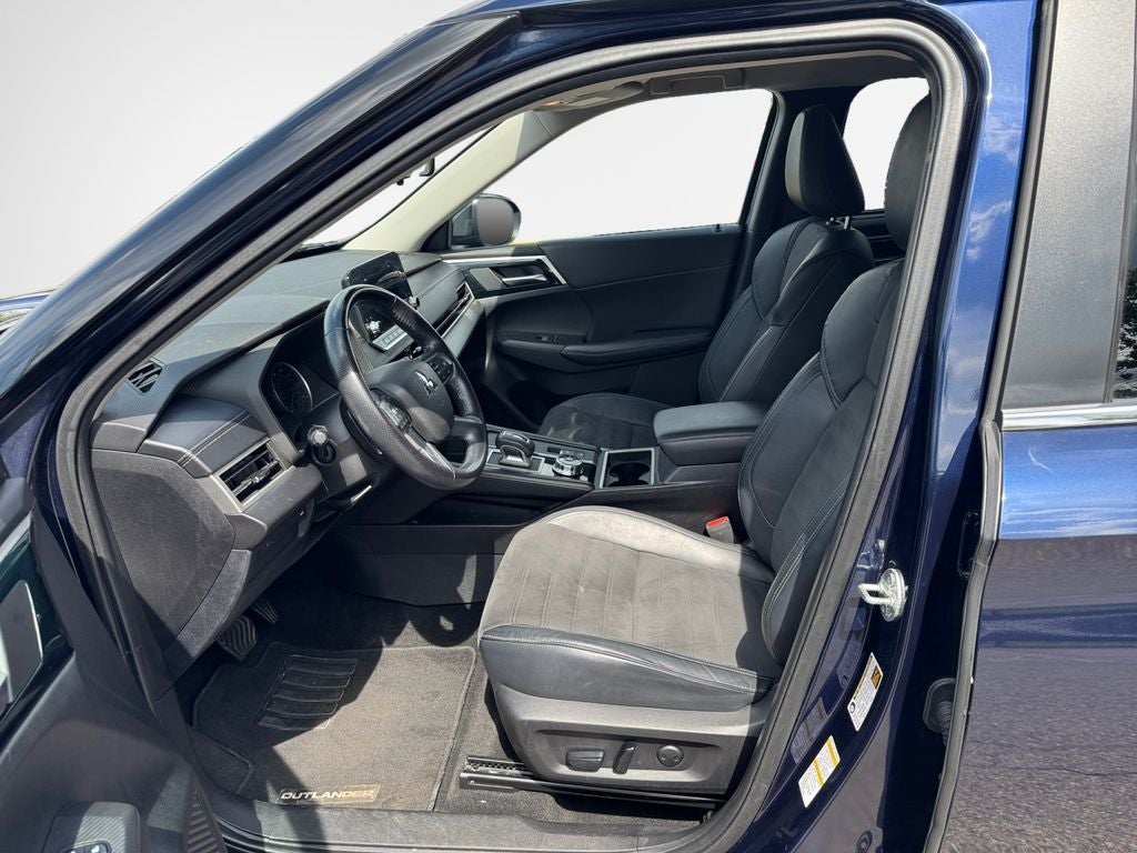 2022 Mitsubishi Outlander SE