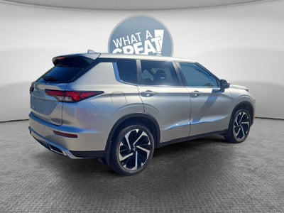 2022 Mitsubishi Outlander SE
