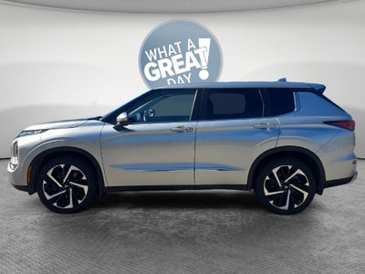 2022 Mitsubishi Outlander SE