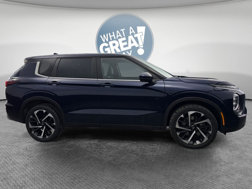 2022 Mitsubishi Outlander SE