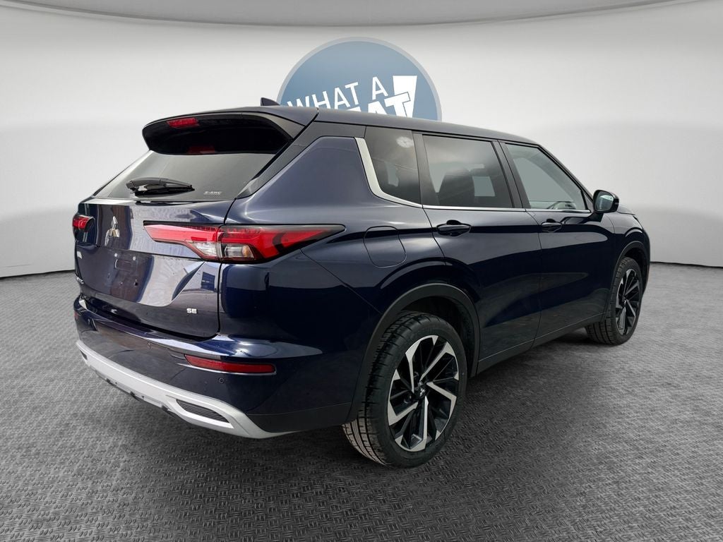 2022 Mitsubishi Outlander SE
