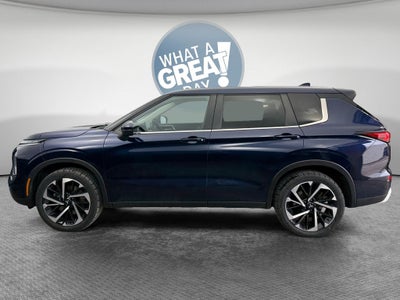2022 Mitsubishi Outlander SE