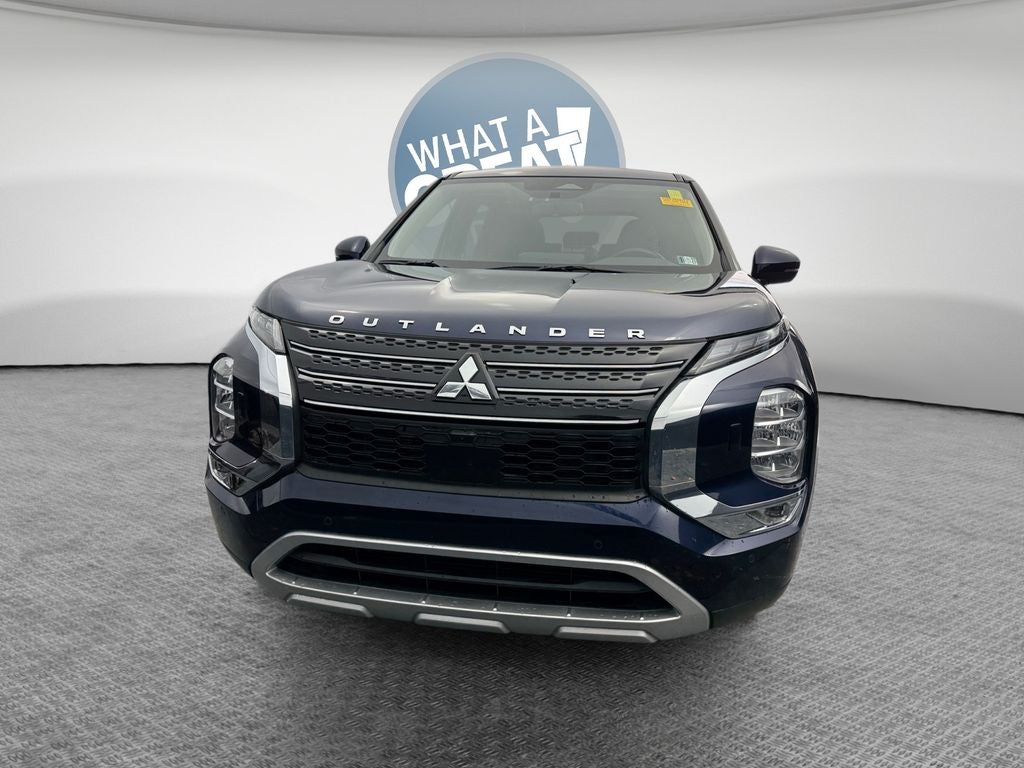 2022 Mitsubishi Outlander SE