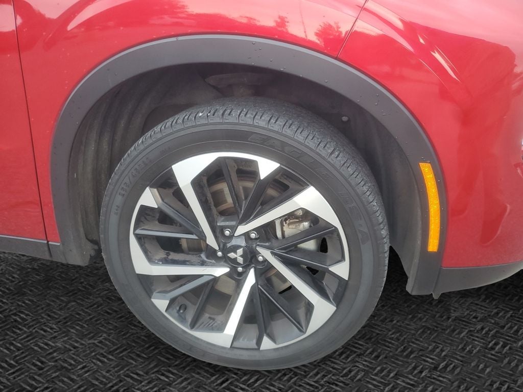 2023 Mitsubishi Outlander SE