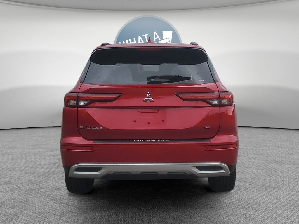 2023 Mitsubishi Outlander SE
