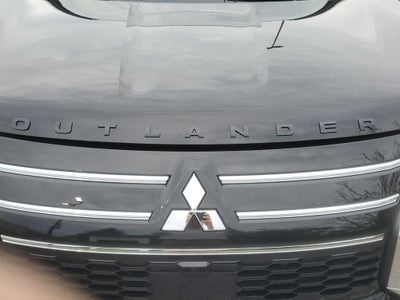 2026 Mitsubishi Outlander ES