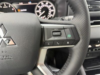 2026 Mitsubishi Outlander ES