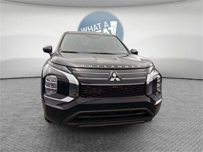 2026 Mitsubishi Outlander ES