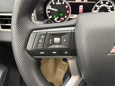 2026 Mitsubishi Outlander ES